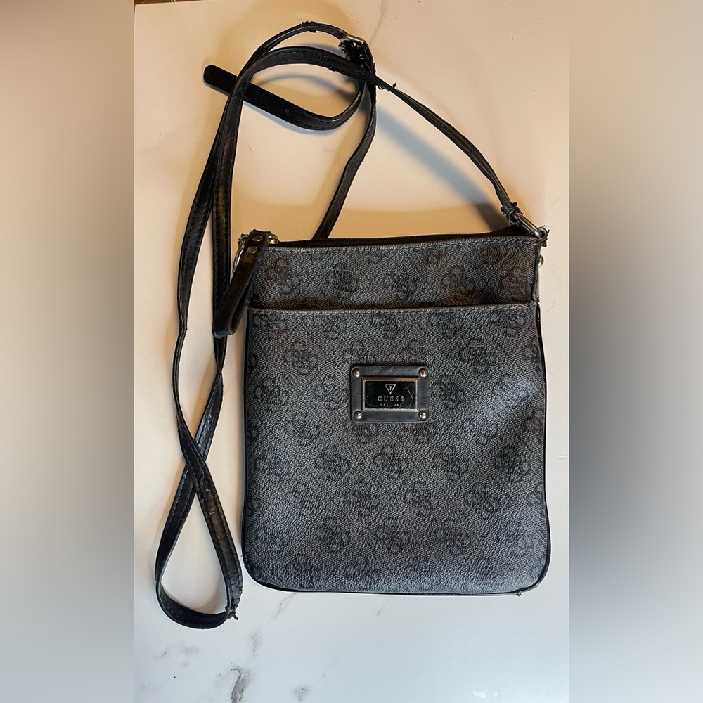 Vintage Guess Cross Body Only Strap Pealing